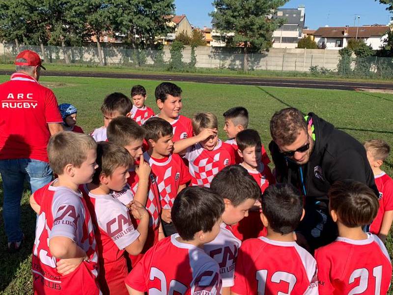 TANTI SORRISI PER LA VISITA DI CAPITAN CASTELLO AL TORNEO DELLA TORRE