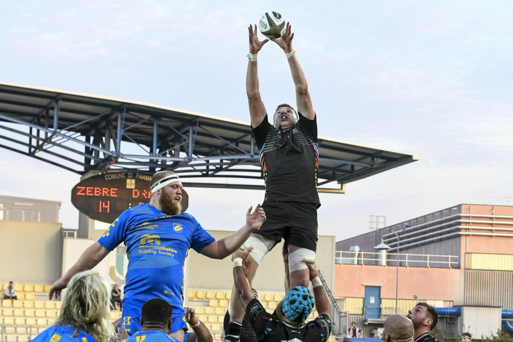 ZEBRE FERMATE IN CASA DAI DRAGONS CHE PASSANO AL LANFRANCHI SFRUTTANDO L’INDISCIPLINA ITALIANA