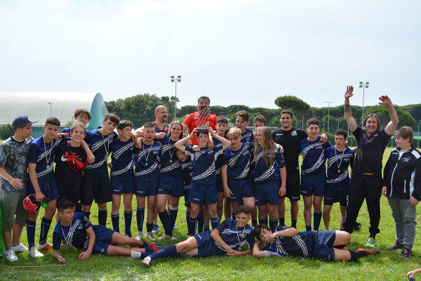 ZEBRE FAMILY: GABRIELE DI GIULIO OSPITE DELLA FESTA DI FINE ANNO DEL RUGBY RUFUS