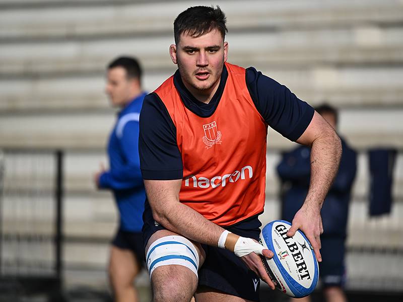 IL 20 VOLTE AZZURRO JAKE POLLEDRI FIRMA CON LE ZEBRE PARMA