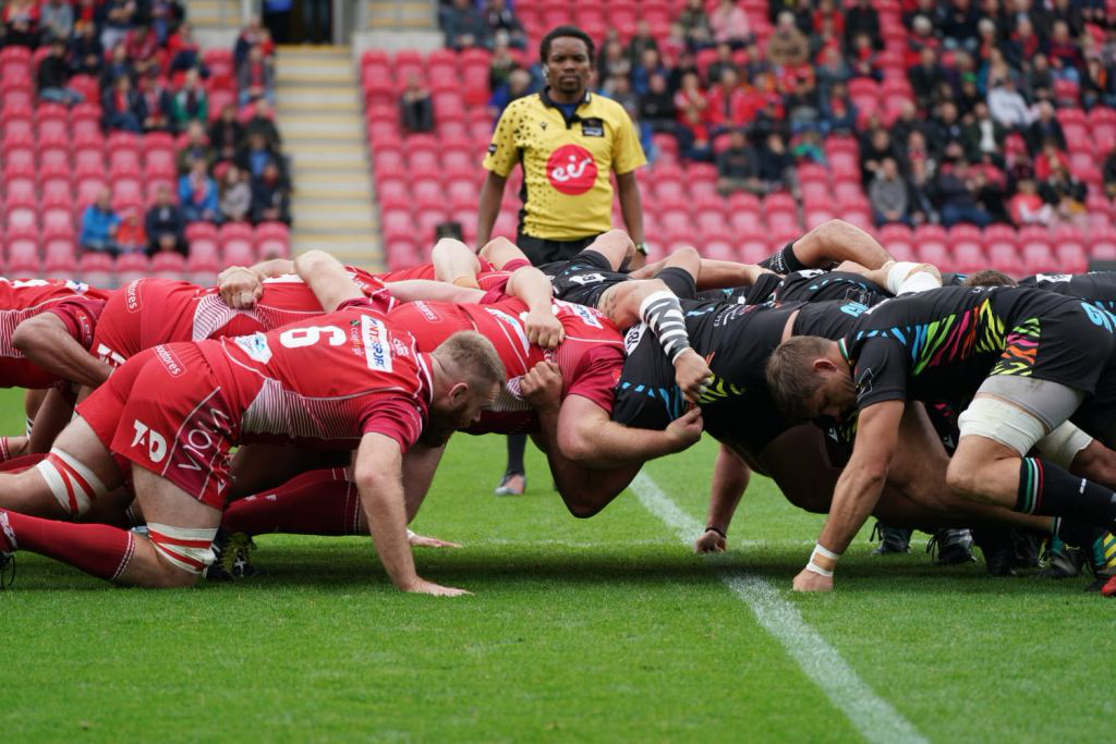 ZEBRE CORAGGIOSE E VOLENTEROSE A LLANELLI, MA GLI SCARLETS NON PERDONANO