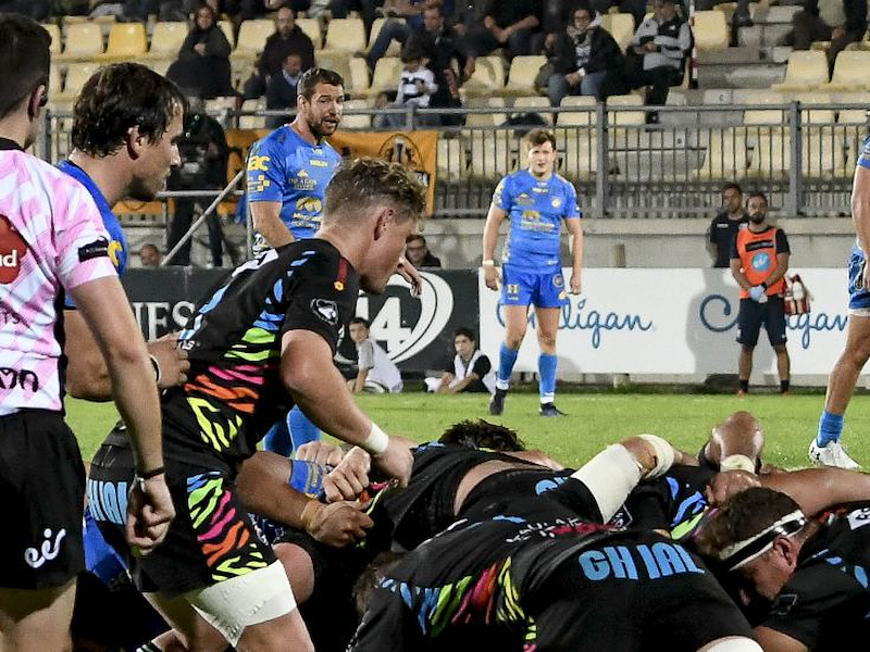 ZEBRE FERMATE IN CASA DAI DRAGONS CHE PASSANO AL LANFRANCHI SFRUTTANDO L’INDISCIPLINA ITALIANA