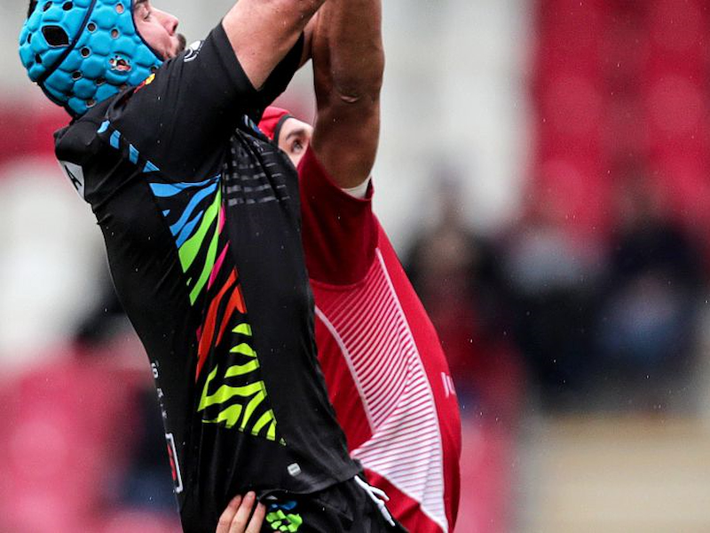 ZEBRE CORAGGIOSE E VOLENTEROSE A LLANELLI, MA GLI SCARLETS NON PERDONANO