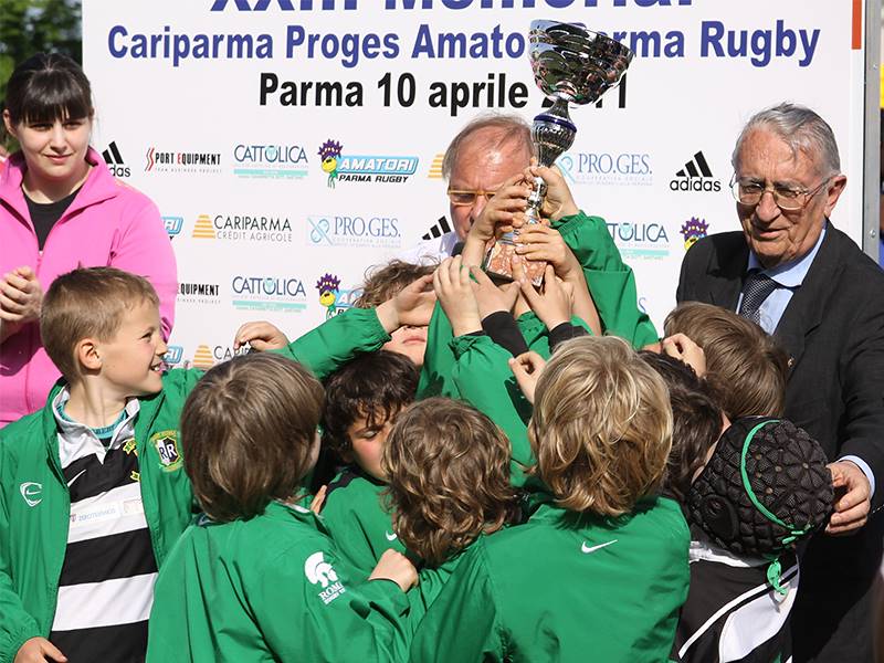 LE ZEBRE PIANGONO LA SCOMPARSA DI MARIO SPOTTI